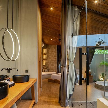 Villa Levante Bali By House Of Winds - Tropical Oasis Near Canggu Керобокан Екстер'єр фото